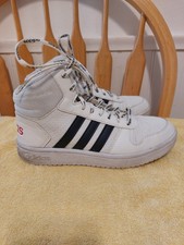Adidas HOOPS 2.0 Youth Size 5.5