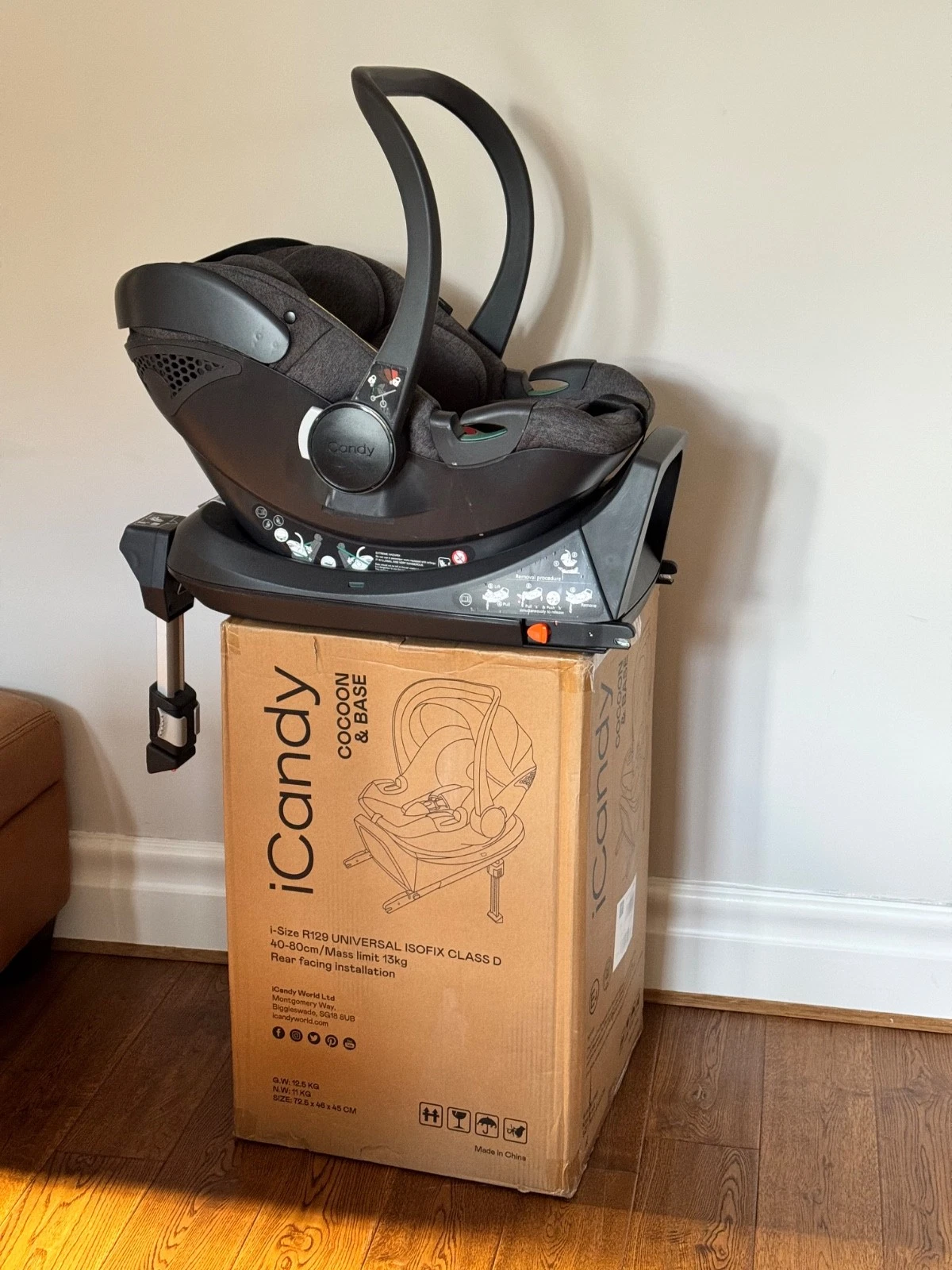 iCandy Cocoon Baby Chair with ISOFIX Base
Opens in a new window or tab