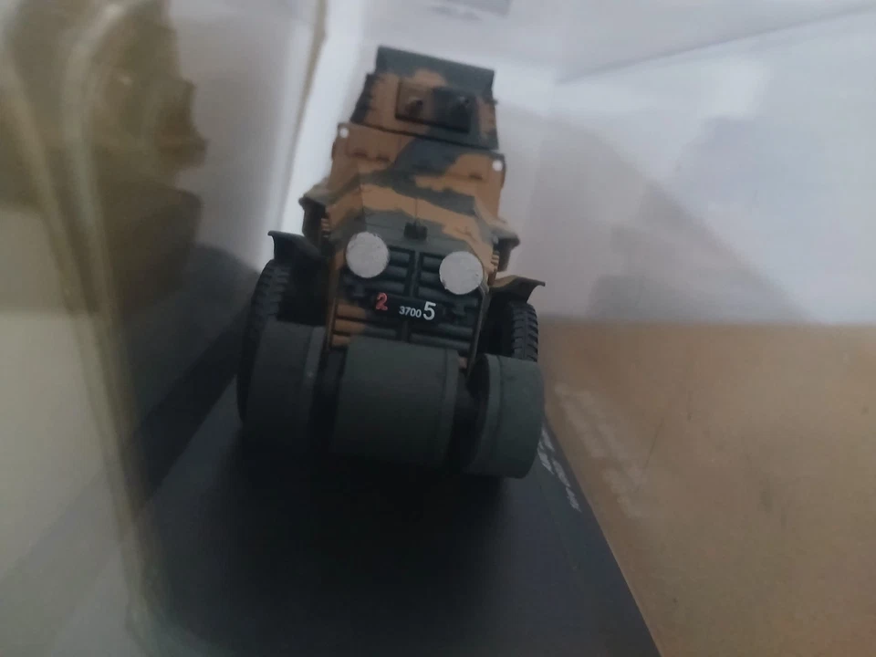 MODELLINO CARRO ARMATO AMC SCHNEIDER P16 (M29) BELGIUM 1940 - Immagine 3 di 4