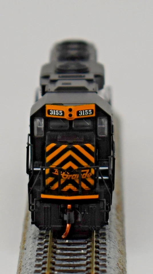 WALTHERS N GA 1:160 #3155 DRGW RIO GRANDE EMD GP60 920-75402 LED LIGHTS LNIB - Image 2 of 4
