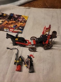 Lego Fright Knights Lot 6028, 6027, And 6007, Good Condition Look Complete.