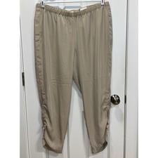 NWT Chicos The Ultimate Fit Soft Woven Cinched Pants New Khaki Size 3.5