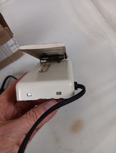 Kenmore Sewing Machine Metal Foot Control Pedal Model No. 21290 385-16795180 - Picture 7 of 9