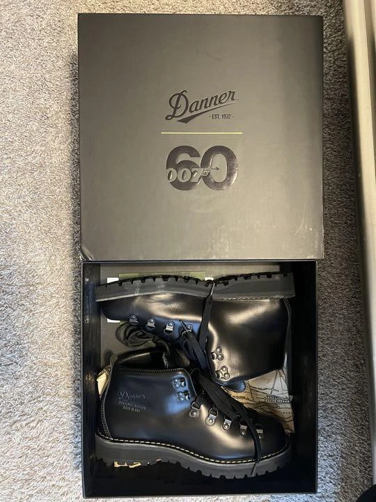 Danner 007 60th MOUNTAIN LIGHT Limited Edition US 10.5 Black Boots