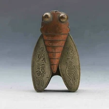  Old Chinese Ancient Collection Museum Hand carved Bronze cicada statue
