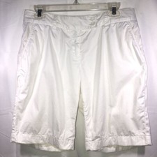 Vineyard Vines Women Size 4 White Bermuda Shorts