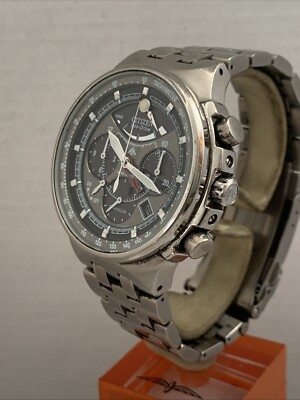 Citizen Men's Eco-Drive Chrono Titanium Calibre 2100 Bracelet