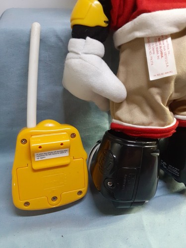 Disney Mickey Mouse Talk & Skate Plush w/ Remote~ Fisher Price~ Does Not Work - Picture 3 of 3