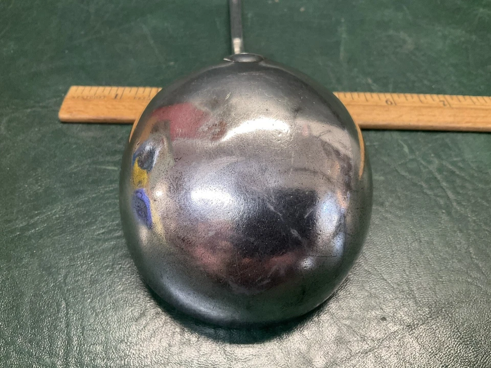 Antiguo cucharón inglés georgiano de plata ~ Londres 1782 con mono Foto 4 de 4