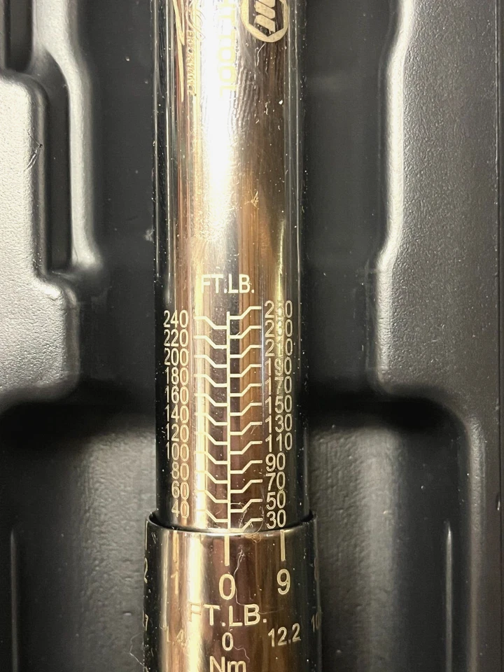 WRIGHT TOOL 4478 MICRO-ADJUSTABLE 1/2" TORQUE WRENCH 50-250 FT-LBS - Image 2 of 4