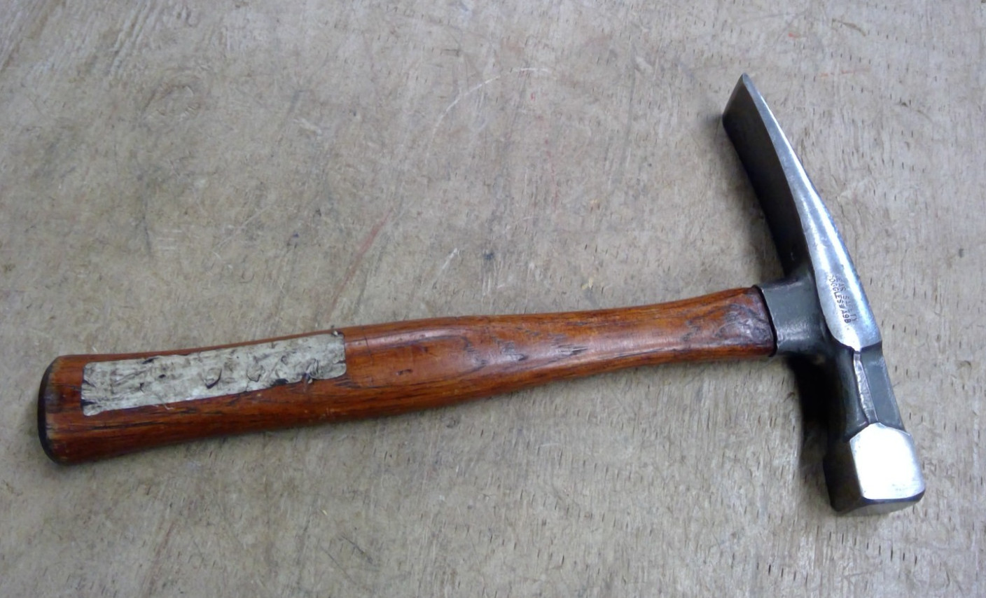 Vintage 16oz. Craftsman Masonry Hammer Stone, Mason, Brick Rock USA