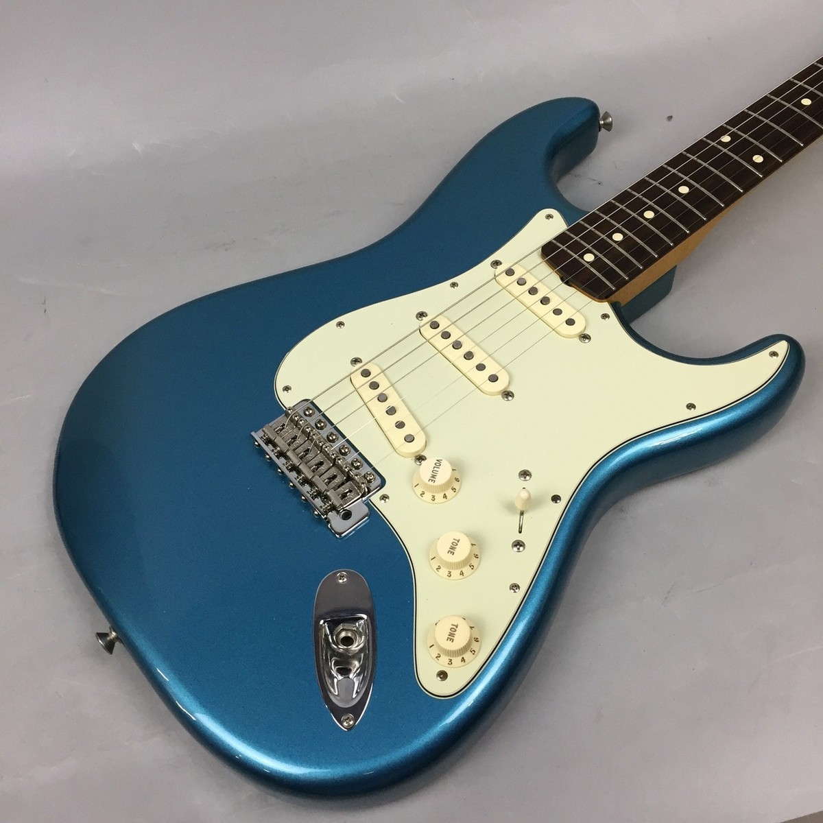 Fender Mexico Classic 60s Stratocaster 2012 Used Lake Placid Blue