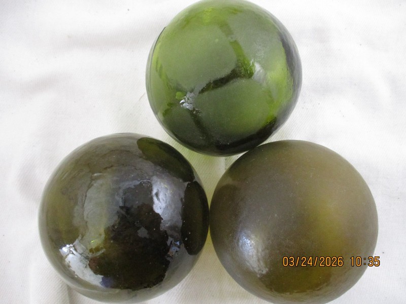3 Authentic Vintage Brown/Olive/Amber, Alaska Beach Combed Glass Fishing Floats