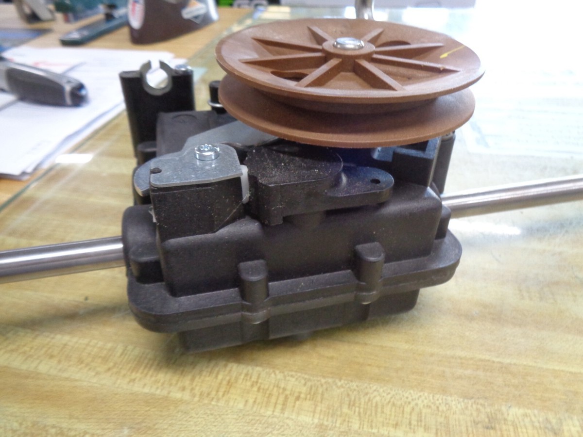 20001-VG4-H02 GENUINE HONDA MOWER TRANSMISSION 3-SPEED