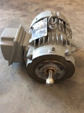 Siemens 1 HP Type SD100 1EEE 1LE24211AB212AA3 460V