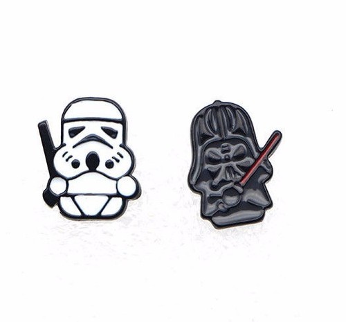Star Wars Darth Vader & Stormtrooper ENAMEL STUD EARINGS APPROX.1/2" in Gift Box - Picture 2 of 2