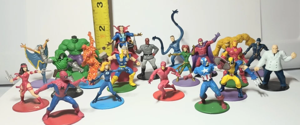 Mini figura de acción Marvel de 20 piezas Iron Man Capitán América Thor héroes personajes Foto 2 de 4