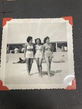 Vintage Original Photograph 1940s 3 Women Girls Swimsuits Swimwear Summer