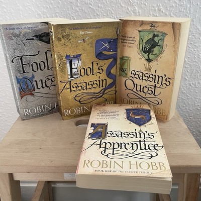 Robin Hobb Book Bundle Paperback Farseer Fitz Fool First Quest Assassin