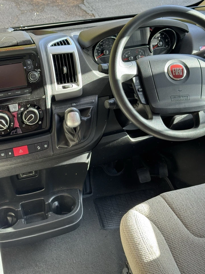 Autotrail Apache 700 2018 Automatic. - Image 3 of 4