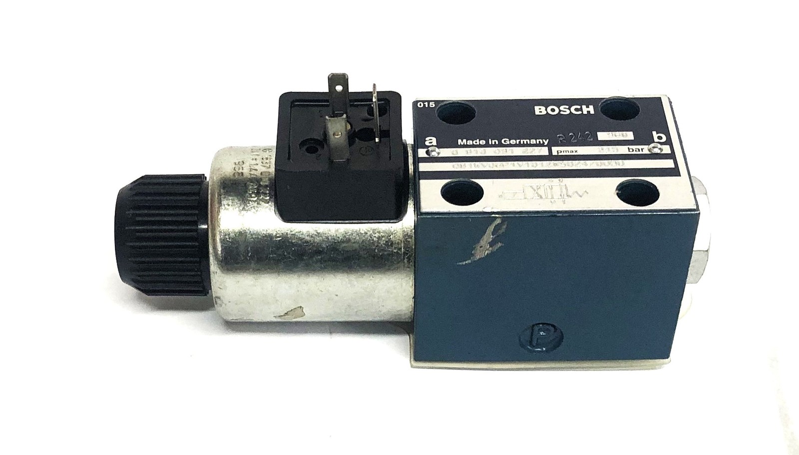 Bosch R242 315bar Directional Control Valve 081WV06P1V1012WS024/00D0 NOS