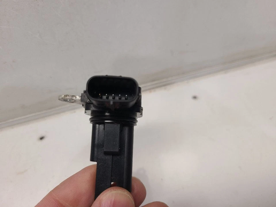 Medidor de flujo de aire Toyota Corolla 2009-19 (1,8 L/sedán) Foto 3 de 4