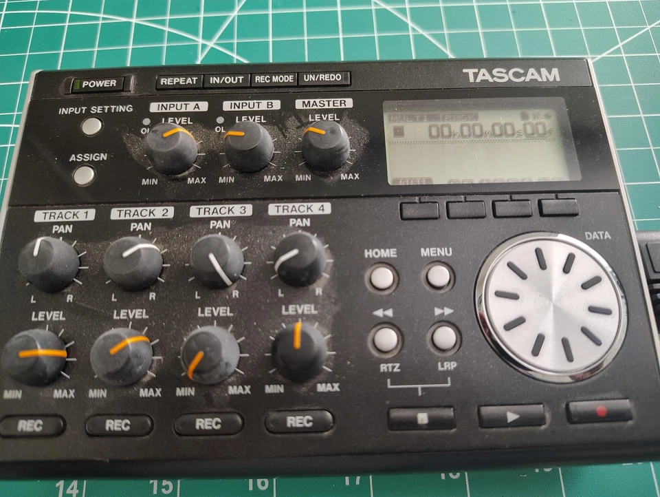 Tascam DP-004 Digital Multi Track Recorder, including 110V power supply - Image 2 of 4