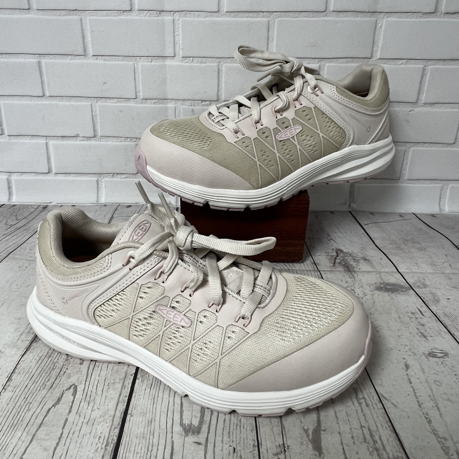 Sneaker Keen donna Vista Energy taglia 8 5 punta composita larga lavoro rosa marrone nuove