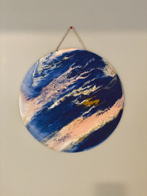 Looks like some majestic type planet up in the solar system. I love it so much.