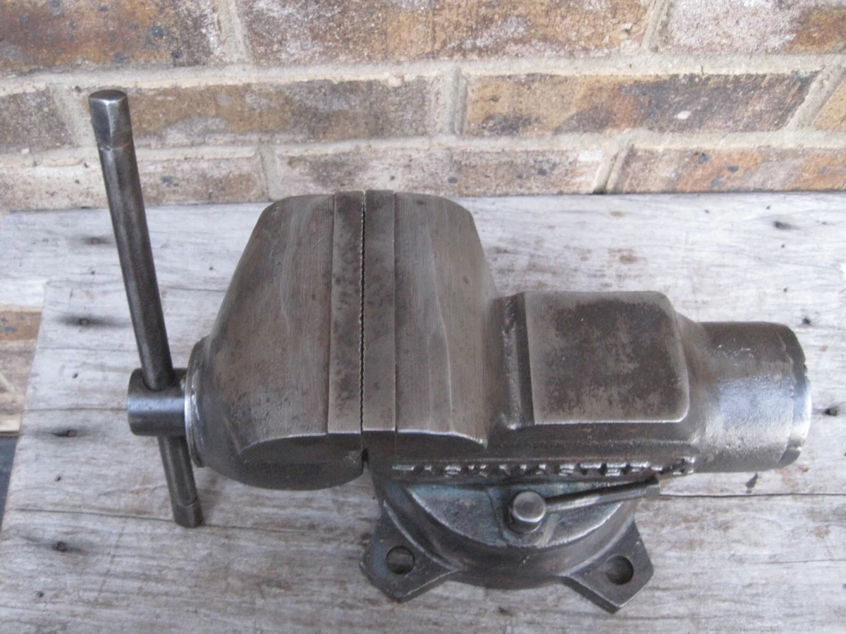 Cast iron bench vice deals