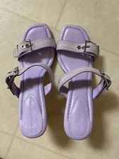 White house black market lavender double buckle 2 strap sandel Sz 10