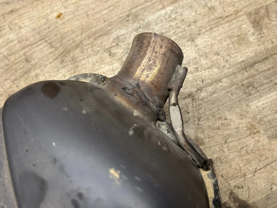 宝马 650I M6 E64 E63 原始设备制造商 06-10 左驱动侧工厂库存消声器 — 第 3/4 张图片