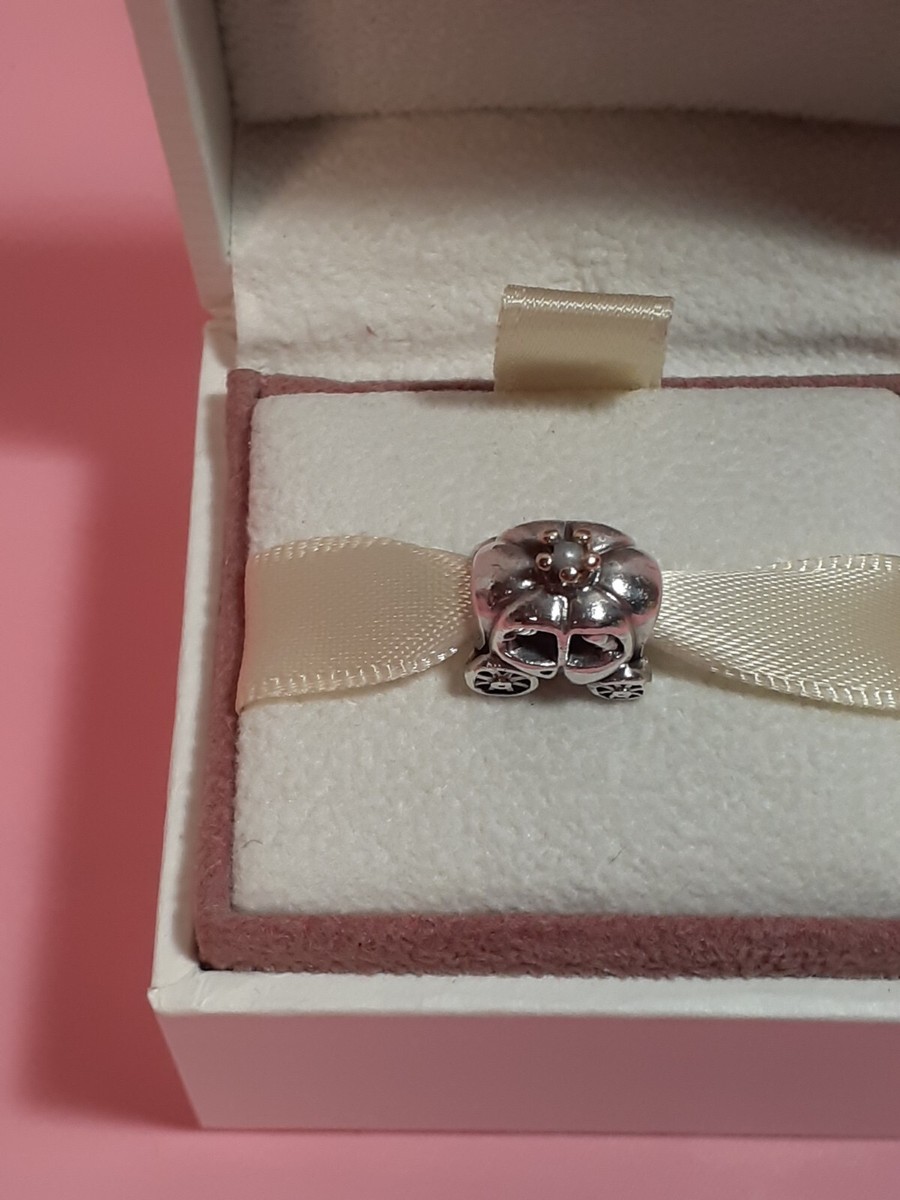パンドラ　pandora royal carriage charm 14k Pandora Royal Carriage Charm S925ALE +14ct Gold Crown | eBay