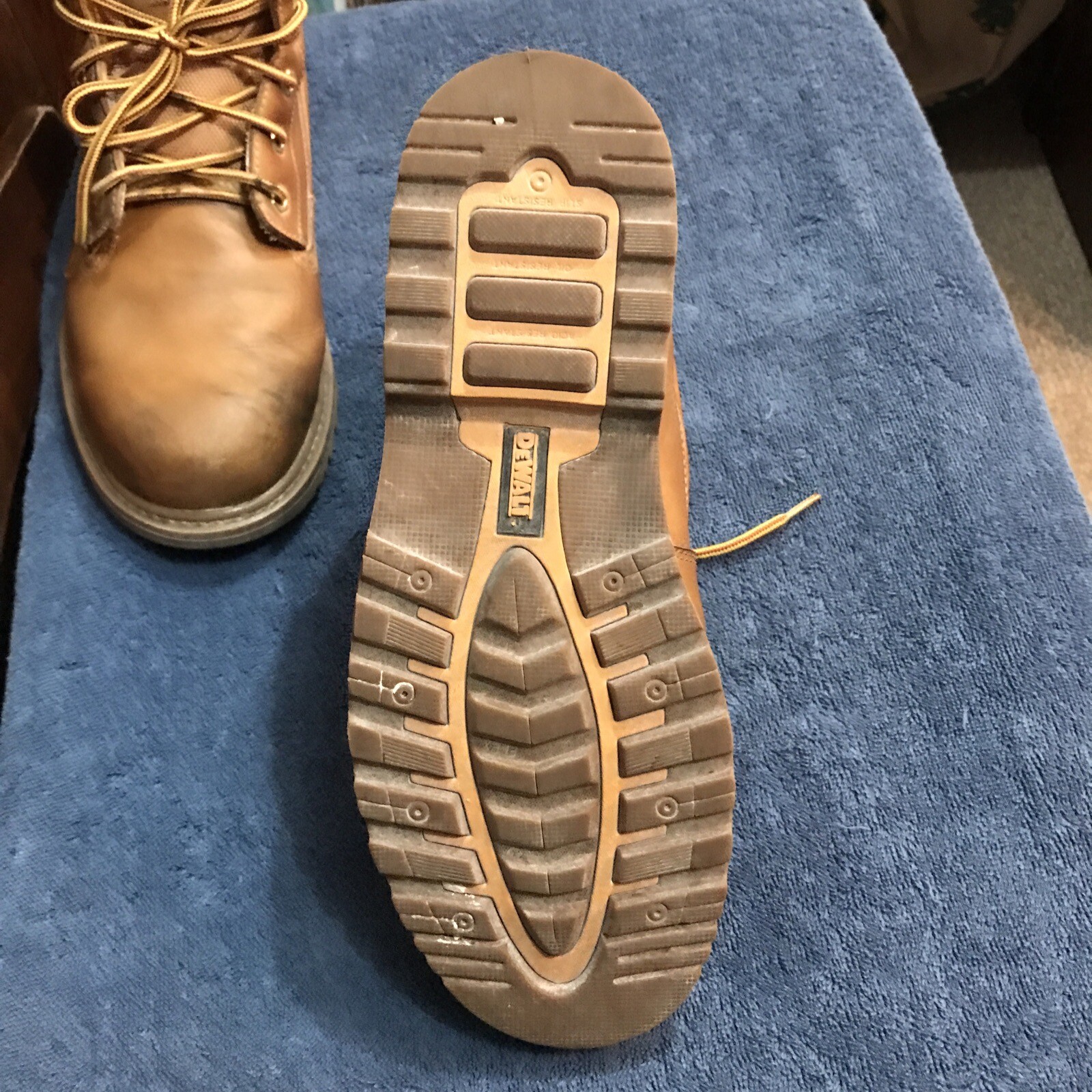 DeWalt Lewiston Work Boots 10.5 W PreOwned..Great Shape..Waterproofed