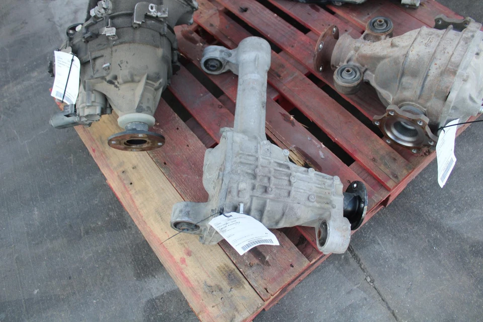 Used Differential Carrier Assembly fits: 2013 Infiniti QX56 front Grade B - Изображение 2 из 4