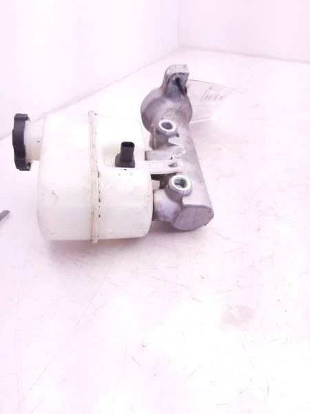 Cilindro maestro de freno 5,3 L para Chevrolet Tahoe 2019 20925765 Foto 4 de 4