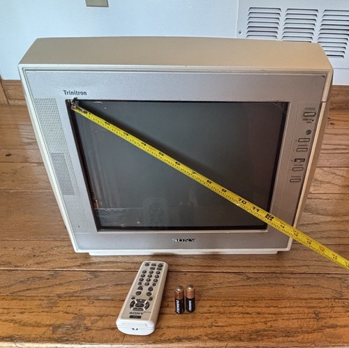 Sony Trinitron Color TV 13" KV-13FM13 CRT Retro Gaming W/ Remote TESTED See Clip - Picture 3 of 14