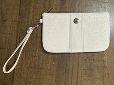 Stone Mountain Leather White Wristlet Wallet In Good Preowned Condition