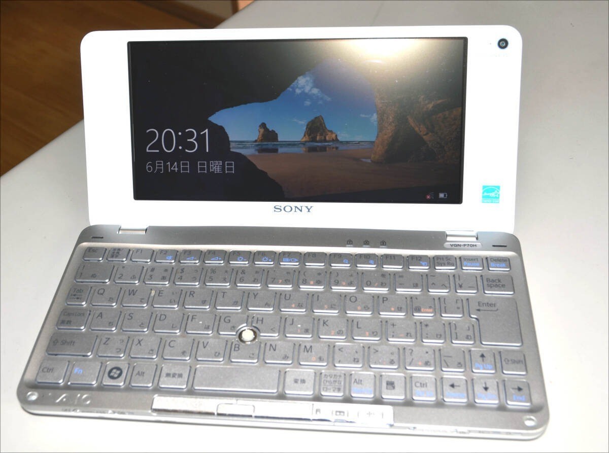 SONY VAIO　type P　VGN-P80H ホワイト　ソニ SONY VAIO Type P VGN-P70H White Intel Atom Z520 RAM 2GB AC100V