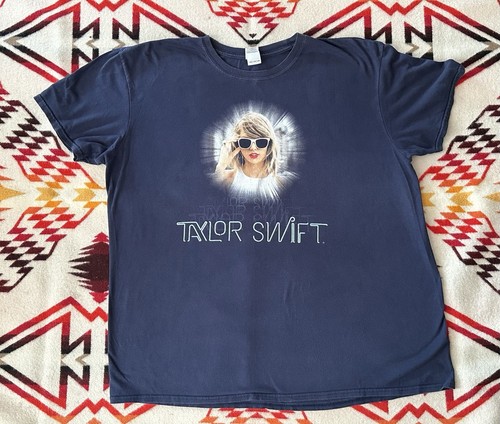 Taylor Swift 1989 Tour Shirt Merch Blu XXL Usata Delicatamente Swifty - Foto 3 di 12