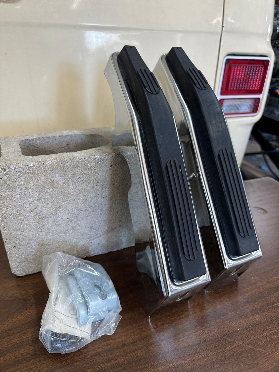 NOS Gem Guards 95 Ford Explorer 653-U74 Front Bumper Guards