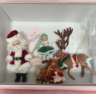 38545 / 2004 8  Santa's World Set Elf Reindeer Madame Alexander Doll Christmas