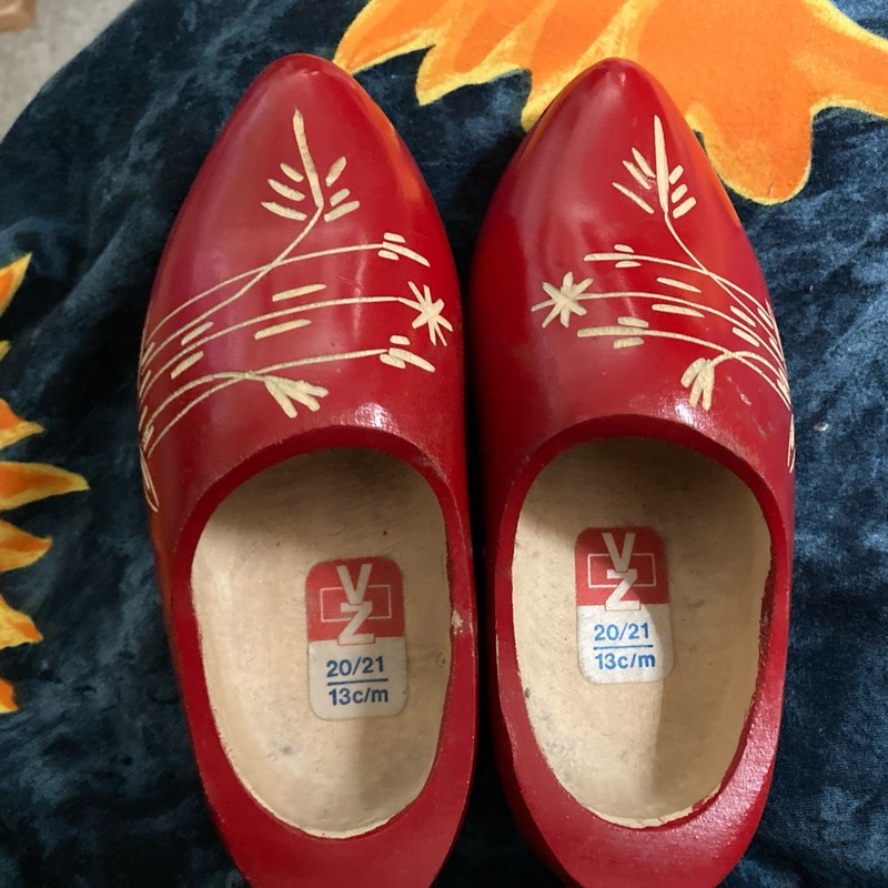 Vintage Dutch Red Clogs Child’s Size 20/21, 13 Cm, 7 Inches Long