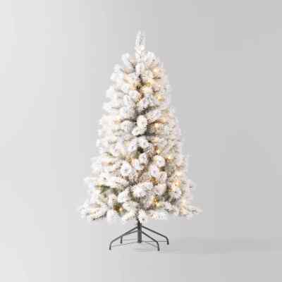 4.5' Pre-lit Flocked Pine Artificial Christmas Tree - Clear Lights
