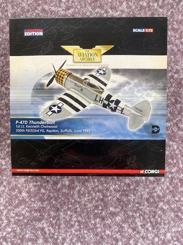 CORGI AVIATION ARCHIVE 1:72 P-47D Thunderbolt - 1st Lt Kenneth Chetwood