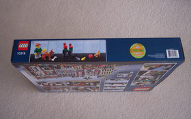 Lego Creator 10218 Pet Shop NISB factory sealed + Ins shipping