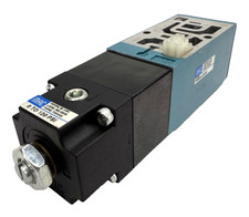Mac Valves PR82A-KADA Sandwich Pressure Regulator with manual adjust locking Knb