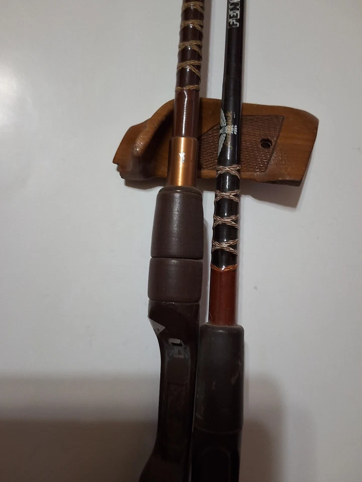 2 VINTAGE FENWICK CASTING RODS FENGLASS LUNKERSTIK 2000 & LUNKERSTIK 1261 - Image 3 of 4