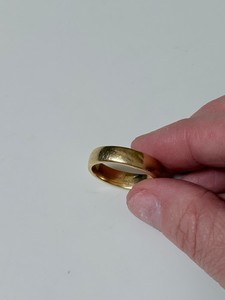 Mens wedding band, 14K yellow gold, size 11