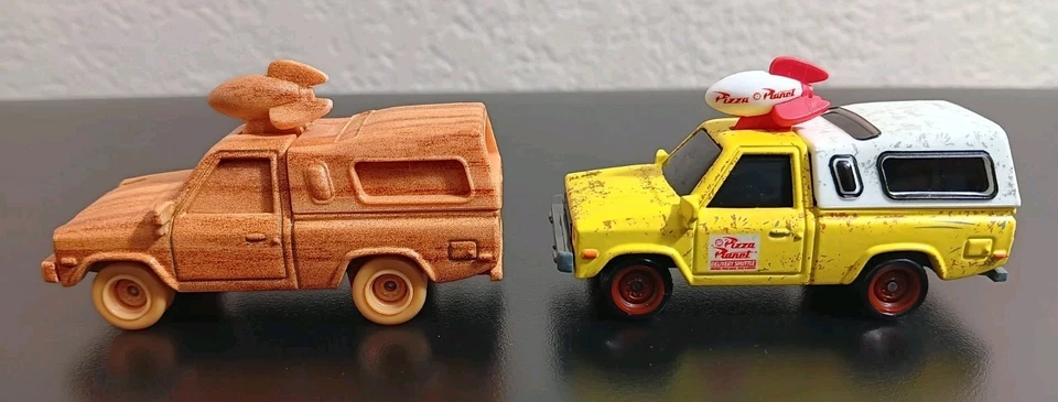 Camión Hot Wheels Premium Disney Pixar Toy Story Pizza Planet Real Riders Suelto Foto 3 de 4